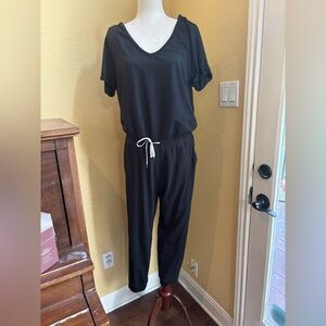 Vuori Black Jumpsuit. Large